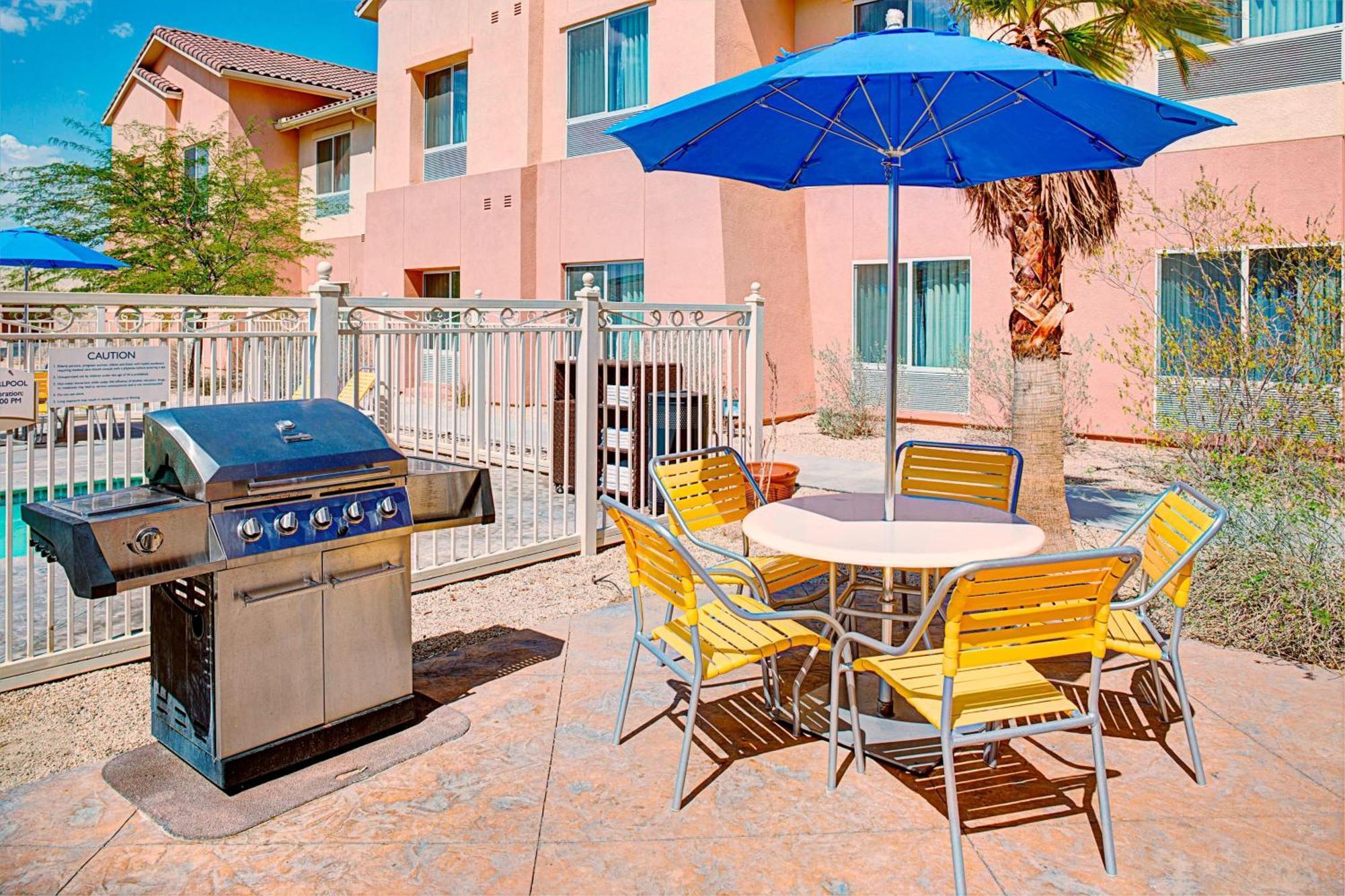 Fairfield Inn & Suites Twentynine Palms - Joshua Tree National Park Ngoại thất bức ảnh