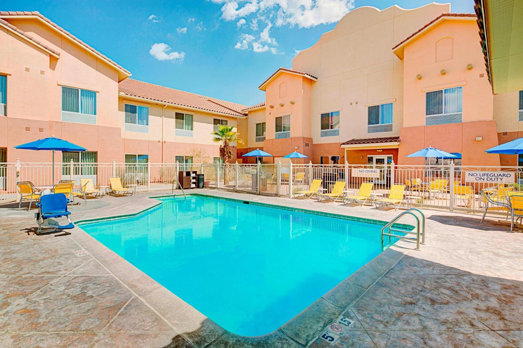 Fairfield Inn & Suites Twentynine Palms - Joshua Tree National Park Ngoại thất bức ảnh